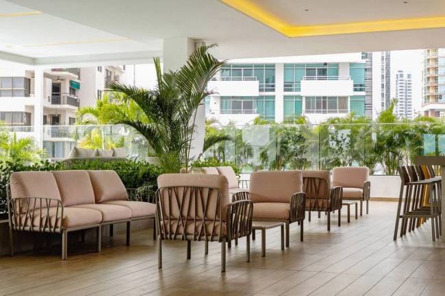 Столик пластиковый кофейный Komodo Tavolino тортора 700х700х325 мм Столик пластиковый кофейный Komodo Tavolino тортора 700х700х325 мм