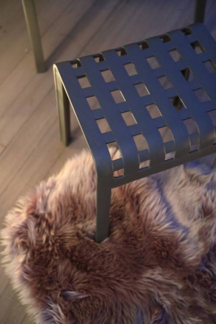 Табурет пластиковый Poggio антрацит 490х415х440 мм Табурет пластиковый Poggio антрацит 490х415х440 мм