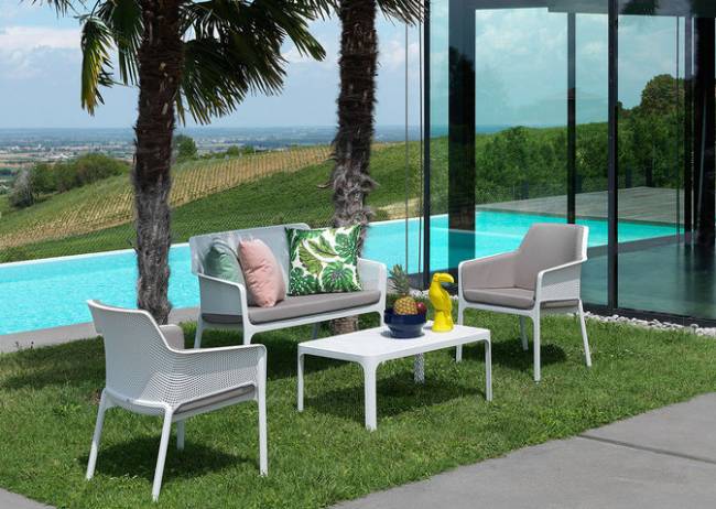 Диван пластиковый Net Bench белый 1160х700х860 мм Диван пластиковый Net Bench белый 1160х700х860 мм