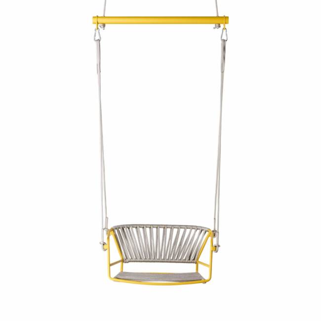 Качели плетеные Lisa Swing желтый, серебристый 730х650х1750 мм Качели плетеные Lisa Swing желтый, серебристый 730х650х1750 мм